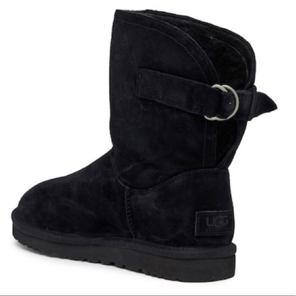 NWB UGG remora black Shearling Winter Boots